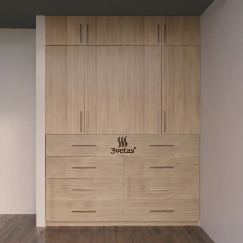 Vista frontal de un clóset de madera clara con puertas batientes superiores cerradas y un módulo inferior de ocho cajones con tiradores metálicos.