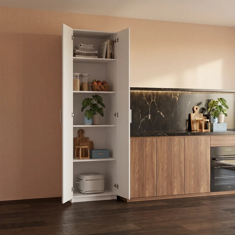 Alacena de cocina abierta en melamina RH resistente a la humedad con repisas organizadas y cocina moderna al fondo.